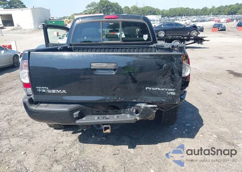2011 Toyota Tacoma Prerunner V6 z USA, uszkodzony, nr VIN 3TMJU4GN6BM112934